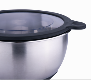 Juego de cuencos para mezclar ensaladas de metal Rorence Kitchen de 3 cuencos Sevring de acero inoxidable con tapa transparente - Product Image 4