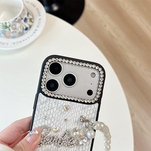 Custodia per telefono in PU con fiocco di strass, catena di perle e laccetto, design di lusso con motivo pelle di serpente per <span class=keywords><strong>iPhone</strong></span> 17 Pro Max, 17, 16, 15, 14 - Product Image 5