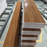 Paneles de Pared y Techo de PVC con Diseños Similares a la Madera, con Estampado en Caliente