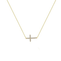 Collar de una Sola Capa de Acero Inoxidable Impermeable y Resistente al Deslustre con Cruz Chapada en Oro Real y Adornado con Circonita Cúbica de 18K