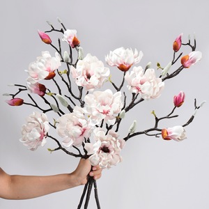 Arreglo de flores artificiales de Magnolia de estilo chino de varias cabezas, rama única, Pu Magnoliaceae, flor falsa, decoración del hogar - Product Image 1