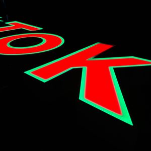 Letrero Luminoso LED RGB con Cambio de Color, Letrero de Neón Personalizado para Exteriores, Resistente al Agua IP65, Letrero con Logotipo Comercial - Product Image 5