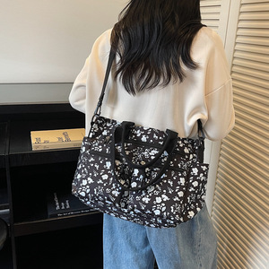 Sac à main décontracté transfrontalier 2026 Automne Hiver Nouvelle Tendance Imprimé Shopping Léger Cabas en Tissu Épaule Bandoulière - Product Image 3