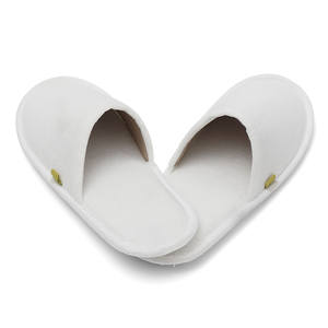 Pantuflas Desechables Biodegradables Blancas Personalizadas y Económicas para Hotel, Spa y Habitaciones - Product Image 5