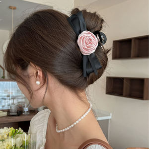 Saint Valentin Déesse Style Rose Rose Grab Clip Premium Tache Bowknot Perle Pince À Cheveux Femme Élégance Mode Cheveux Accessoires - Product Image 2