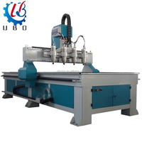Le système 3 axes de routeur CNC multi-têtes de qualité professionnelle 1325 garantit les industries de fabrication de meubles artistiques de sculpture sur bois de précision