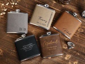 En stock aux États-Unis : Gourde à whisky en acier inoxydable avec étui en cuir, Flagon de voyage pour whisky et vin, Ensemble de verrerie pour homme - Product Image 1