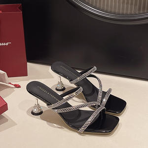 Nouvelles Chaussures de Mariée pour Femme Style Été, Talons Hauts Imperméables Ornés de Cristaux avec Bout Pointu, Idéales pour l'Extérieur - Product Image 4