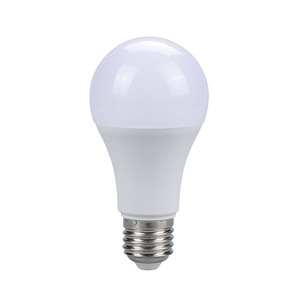 หลอดไฟ LED คุณภาพสูงแบบขายส่ง ขั้ว E27 หลอดไฟ LED 10W AC อะลูมิเนียม ความสว่างสูง สำหรับใช้ในคลังสินค้า - Product Image 5