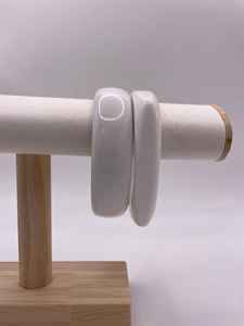 Brazaletes de Resina Elegantes para Mujer con Diseño Ligero y Duradero, Patrones Coloridos, Perfectos para Uso Diario - Product Image 2