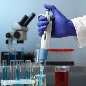 Pipette numérique réglable 0,1 L 10 mL monocanal en plastique pour laboratoire - Product Image 1