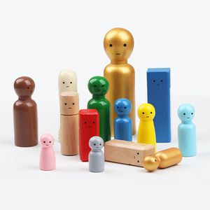 Set di figurine di famiglia artigianali da 50 pezzi, legno naturale e decorazioni con finitura metallica, con custodia in velluto per decorazioni per la casa - Product Image 5