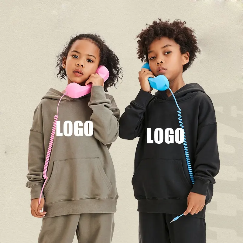 2024 Vêtements pour enfants avec logo personnalisé Nouvel hiver Pull en molleton pour garçons Vêtements de sport à capuche en coton Ensemble de vêtements pour enfants personnalisés