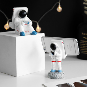 Supports de téléphone portable résine <span class=keywords><strong>astronaute</strong></span> Figure espace extra-atmosphérique thème <span class=keywords><strong>cadeau</strong></span> pour fête décor à la maison - Product Image 3