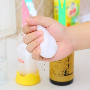 Brosse à tasses avec éponge amovible et manche long pour le nettoyage des bouteilles et des verres, outil de nettoyage pour biberons - Product Image 4