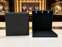 Boîte à bijoux LED noire de luxe pour bagues, boucles d'oreilles, pendentifs, bracelets et chaînes – Idéale pour offrir