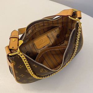 Bolso Bandolera de Lujo Ligero para Mujer, Estilo Versátil para Llevar Bajo el Brazo, Diseño Geométrico en Forma de Media Luna con Cadena.1037 - Product Image 2