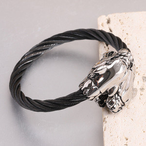 Pulsera con Cabeza de Leopardo de 6 mm, Acero de Titanio Ajustable, Joyería de Moda Unisex, Diseño Animal Negro, Estilo Urbano - Product Image 2
