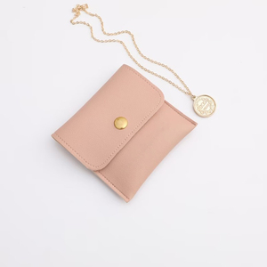 Sacs à bijoux de haute qualité avec logo personnalisé, petits sacs en cuir PU gravés avec logo pour femmes, emballages pour bijoux EleQueen EQ0351 - Product Image 1