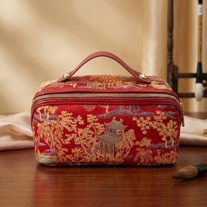 Special Fabric Professional Custom Beauty Cosmetic Case <b>Makeup</b> Bag Bright Shiny Zipper Gift Pouch with Personalized Logo - Product Image 6