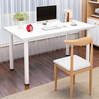 Bureau d'ordinateur en PVC au design minimaliste moderne avec tapis antidérapant pour chambre, bureau et salle d'étude