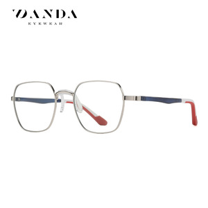 Gafas Danda Eyewear TJ845 Rectangulares con Montura Completa, Anti Luz Azul, Unisex, Ligeras, con Puntas de Patillas Rojas - Product Image 5