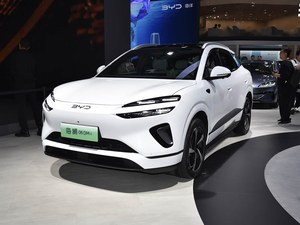 BYD Sealion 06 DM-i 2026, SUV <span class=keywords><strong>hybride</strong></span> rechargeable |   Autonomie de 310 km en mode électrique |   Autonomie totale de 1845 km |   5ème génération DM <span class=keywords><strong>Tech</strong></span> |   3,3 L/100 km - Product Image 1