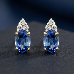 ต่างหูทองคำ 18K ประดับเพชรและไพลินสีน้ำเงิน - Product Image 3