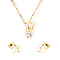 Parures de bijoux de luxe en acier inoxydable avec breloques alphabet en cristal plaqué or et strass, prix de gros