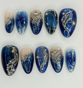 Ongles pressés complets en PMMA de haute qualité, forme amande, 10 pièces, design fraise fait main, <span class=keywords><strong>strass</strong></span>, art des ongles - Product Image 2
