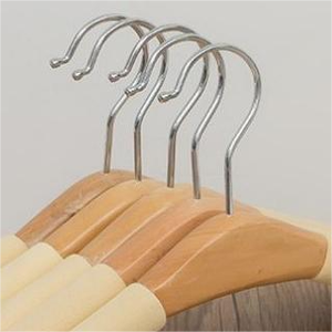 Cintres en <span class=keywords><strong>bois</strong></span> classiques et modernes avec revêtement en caoutchouc <span class=keywords><strong>pour</strong></span> robe <span class=keywords><strong>de</strong></span> mariée, logo personnalisé, cintres <span class=keywords><strong>de</strong></span> présentation à un seul niveau <span class=keywords><strong>pour</strong></span> armoire avec rangement <span class=keywords><strong>pour</strong></span> sacs - Product Image 4