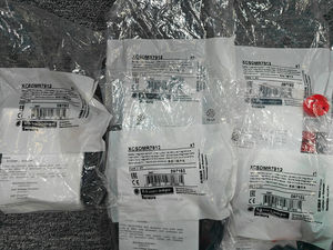 Sensores Telemecanique XCSE5311 Originales Nuevos, Interruptores de Seguridad Telemecanique XCS Metálicos XCSE - Product Image 4