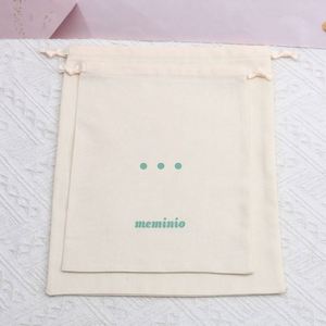 Sac de rangement en toile de coton blanc écologique avec cordon de serrage pour chaussures et maillots de bain, personnalisable avec logo imprimé, pochette anti-poussière - Product Image 3