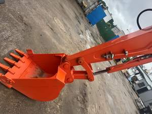 Petite pelleteuse originale japonaise d'occasion Hitachi ZX50U ZX55, avec capacité de 5tonsor55tons. Excellents composants. - Product Image 5