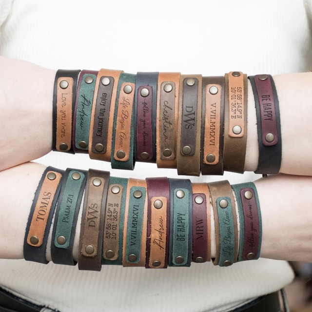 Personalized Leather Bracelet Custom Word Leather Cuff Bracelet Engraved Bracelet for Men Women