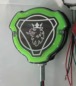 1 Pieza Luz LED con Logotipo Iluminada para Parrilla de Camión <span class=keywords><strong>SCANIA</strong></span> V8 24V, Lente de Halcón en Blanco/Amarillo/Rojo - Product Image 1