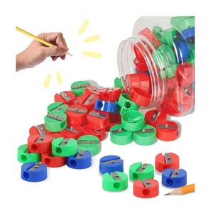 Sacapuntas Manual de Plástico de Colores para Niños, Portátil, 120 Piezas en Tarro, con Cuchillas Metálicas - Product Image 1