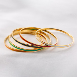 Bracelet tendance en acier inoxydable plaqué or 18 carats avec époxy coloré, bijoux pour femmes - Product Image 4