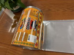 Rouleau de <span class=keywords><strong>film</strong></span> plastique imprimé sur mesure, <span class=keywords><strong>film</strong></span> d'emballage flexible laminé, <span class=keywords><strong>film</strong></span> alimentaire en rouleau, <span class=keywords><strong>film</strong></span> pour sachets de bonbons, de snacks et de chips - Product Image 6