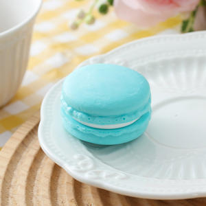 Mainan Pereda Stres, Simulasi Kue Macaron Mini yang Cepat Melompat, Mainan Roti Isi yang Menyenangkan untuk Diperas dan Tersenyum, Perlengkapan Pajangan - Product Image 3