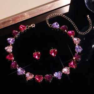 תליון תליון קריסטל יום צבעוני בצורת לב גביש גיאומטרי שרשרת ועגיל סט לנשים - Product Image 5