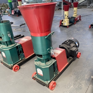 Nouvelle machine à granulés d'aliments pour animaux pour moutons, vaches, porcs, poulets, à haute efficacité, faible <span class=keywords><strong>consommation</strong></span> d'énergie, capacité de 1T/H - Product Image 3