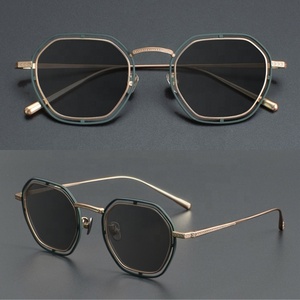 Gafas de sol grandes de titanio multicolor de alta calidad con logotipo personalizado, gafas de sol Vintage Retro a la moda para mujer, gafas de sol - Product Image 4