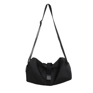 Bolsa de Gimnasio Cruzada de Tela Oxford, Bolsa de Hombro Informal de Color Sólido con Forma de Tostada para Viajes, Bolsa de Regalo con Impresión de Logotipo Personalizado - Product Image 6