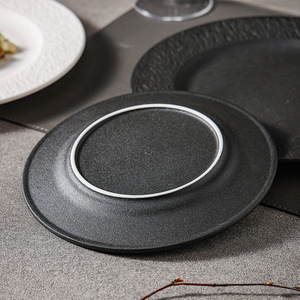 Assiette plate en céramique de style nordique créatif pour le petit-déjeuner, les pâtes et les steaks – Vaisselle de fête - Product Image 5