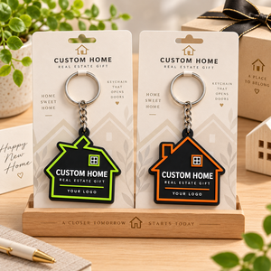 Porte-clés personnalisé en PVC en forme de maison, cadeau promotionnel immobilier, OEM ODM - Product Image 2