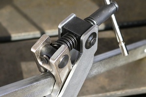 Heavy Duty Forged Steel F <b>Clamp</b> Push-Back Cantilever Type for Woodworking Assembly for Assembly Work - Product Image 2