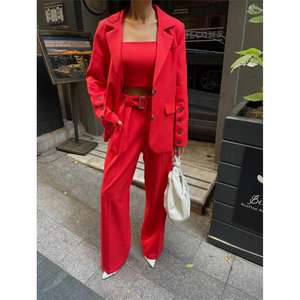 Ensemble élégant pour femme : veste bustier à 4 boutons, veste 3/4 et pantalon, motif grenade - Product Image 5