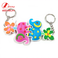 Porte-clés en PVC 3D personnalisé en forme d'éléphant, porte-clés en caoutchouc mignon en forme d'animal, porte-clés en plastique de dessin animé pour cadeaux promotionnels