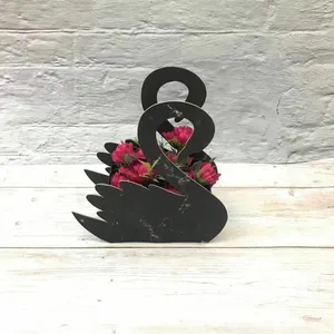 Kotak hadiah desain baru angsa kotak hadiah bunga hitam logo kustom kotak hadiah kardus lipat besar merah muda hitam kustom